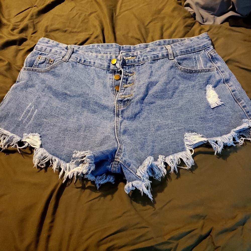 High rise denim shorts 2xl fits like 14/16